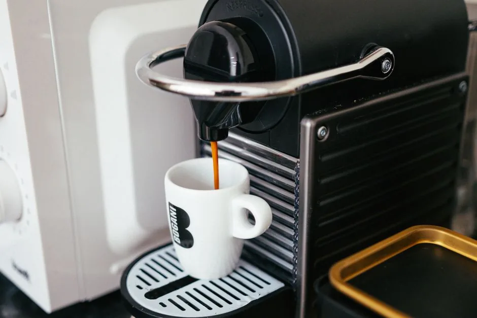 Cafetera de cápsulas o superautomática: cuál compensa